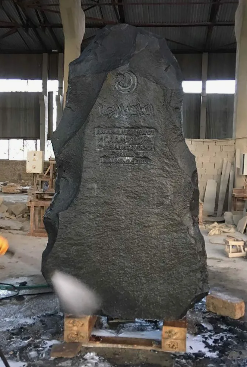 Гранитные памятники